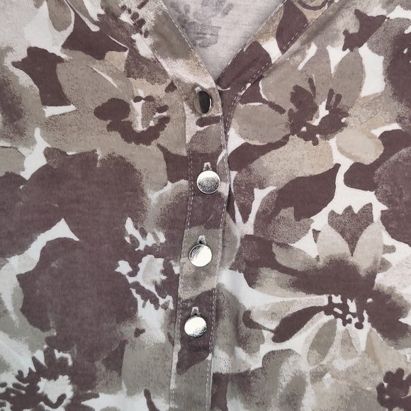 ✨3/$15✨ Studio Works Women's Floral Top Petite Small - Picture 9 of 9